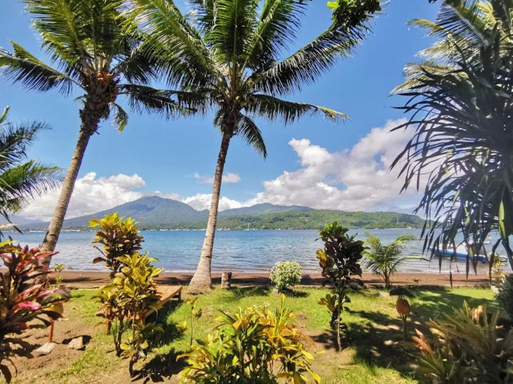 Two Fish Resort Lembeh Bitung Exterior photo